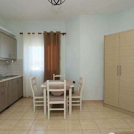 Michelle Apartments Εξαμίλιο Εξωτερικό φωτογραφία