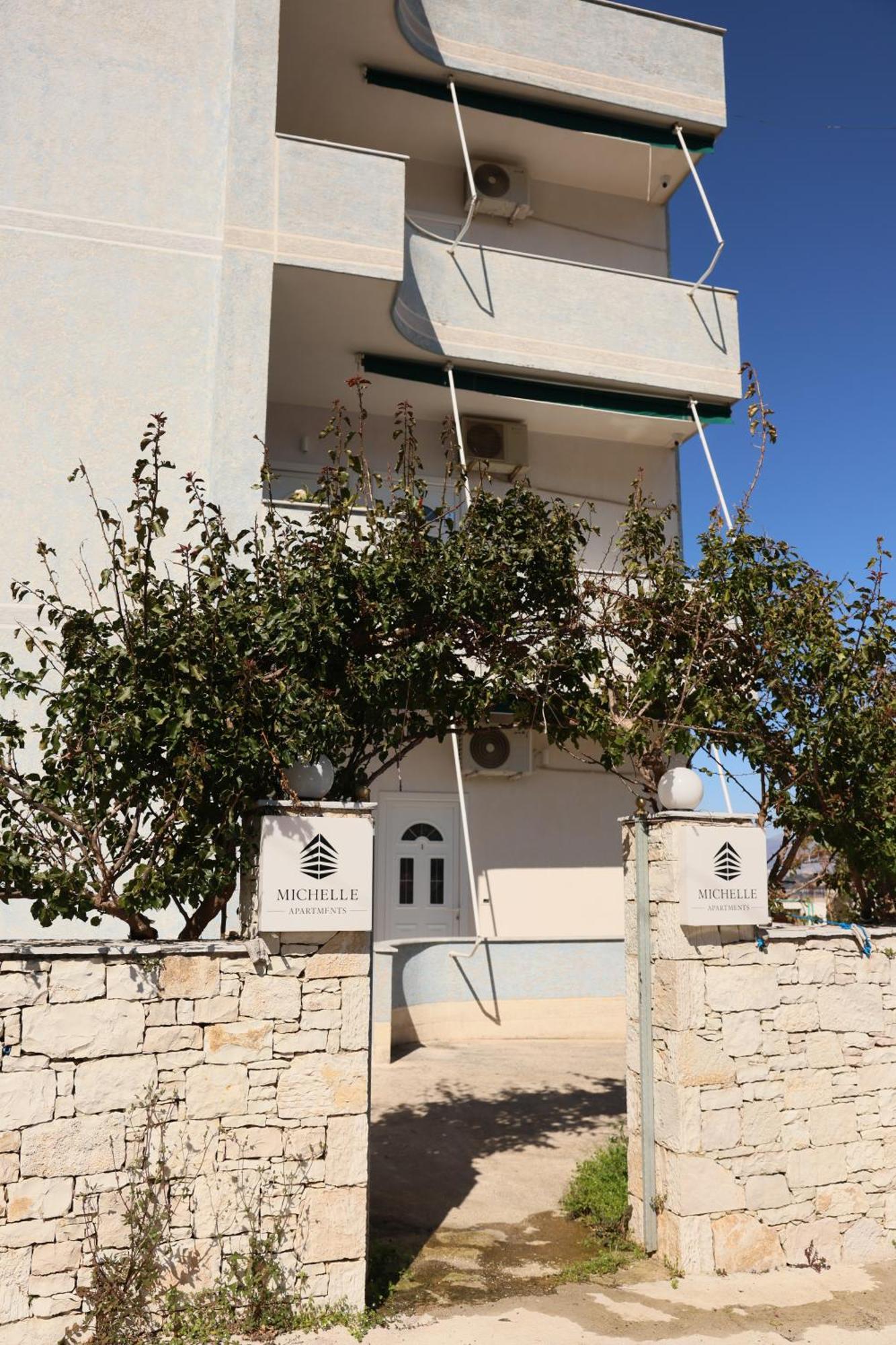 Michelle Apartments Εξαμίλιο Εξωτερικό φωτογραφία