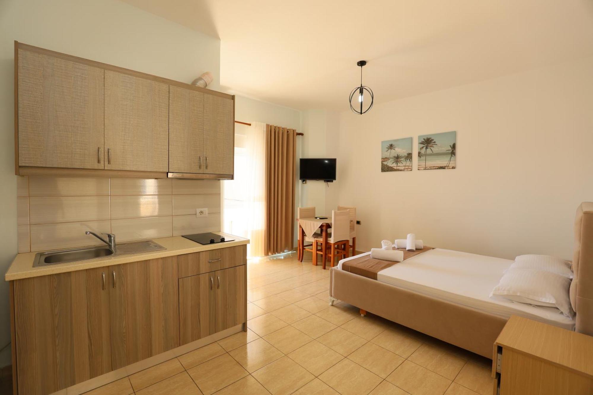 Michelle Apartments Εξαμίλιο Εξωτερικό φωτογραφία