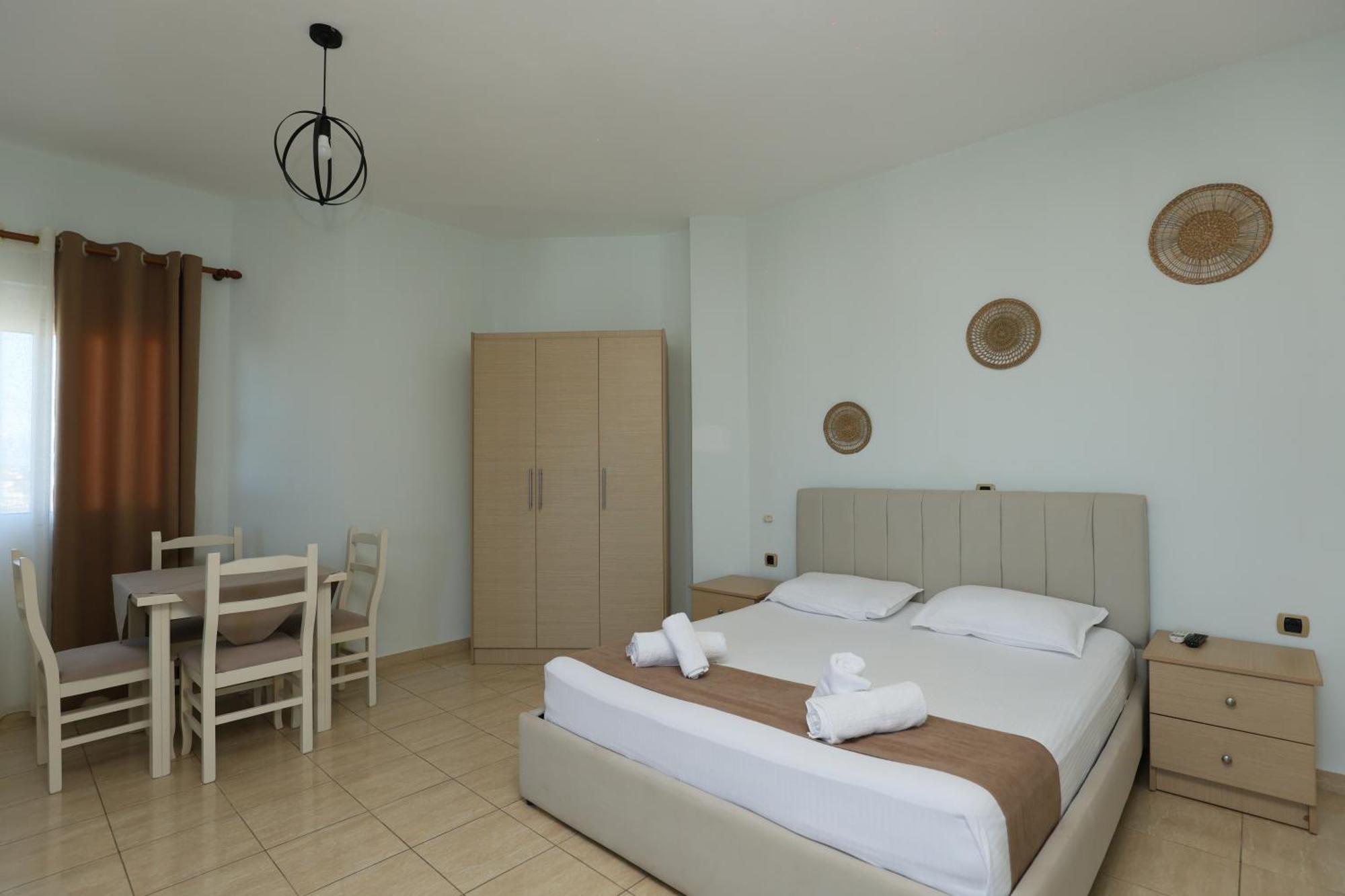 Michelle Apartments Εξαμίλιο Εξωτερικό φωτογραφία